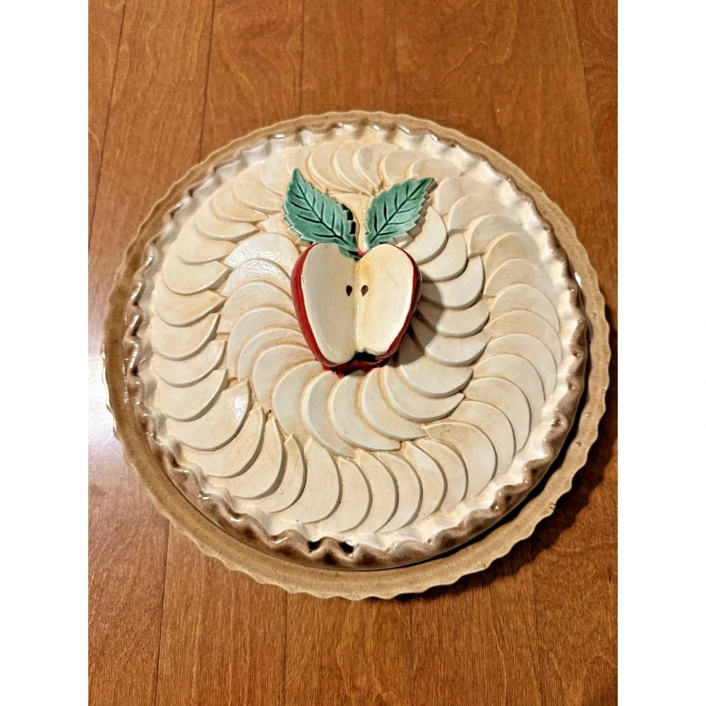 Vintage Ceramic Apple Pie Plate w/ Cover Lid Handed PaintServeware/Bakeware 12x5